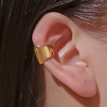 Load image into Gallery viewer, Dolly Ear Cuff