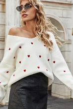 Load image into Gallery viewer, Heart sweater
