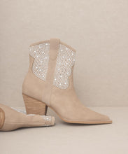 Load image into Gallery viewer, OASIS SOCIETY Cannes - Pearl Studded Western Boots
