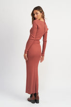 Load image into Gallery viewer, HALTER NECK MAXI DRESS WITH SLIT
