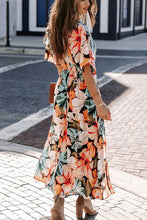 Load image into Gallery viewer, Floral midi dress
