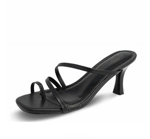 Kitty Black Heel