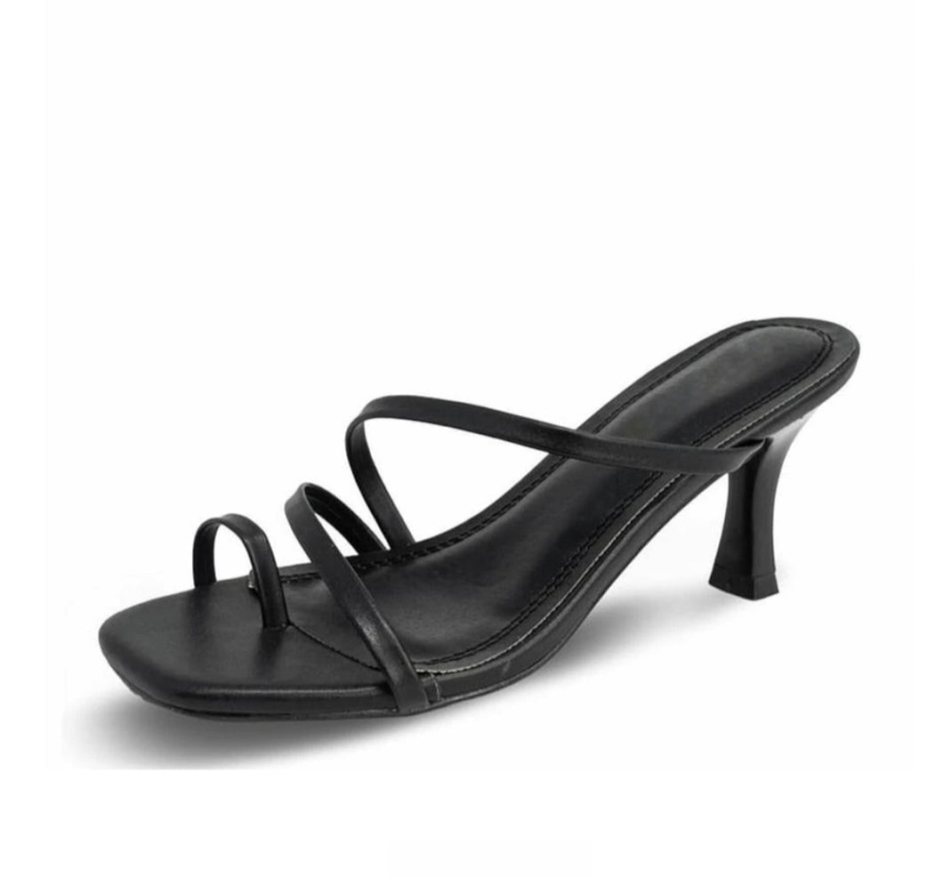 Kitty Black Heel